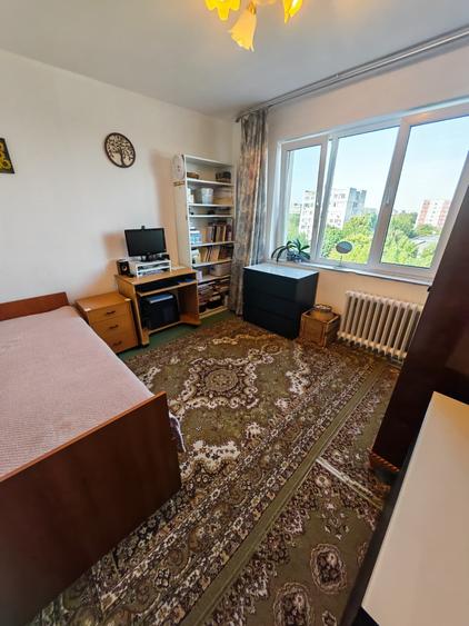 Apartament cu 3 camere decomandat în Brâncoveanu