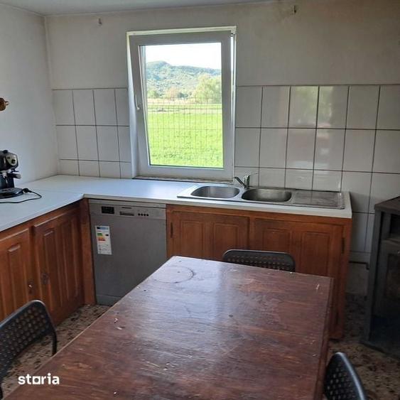 Casă cu 2 camere cu Teren 65 Mp în Central
