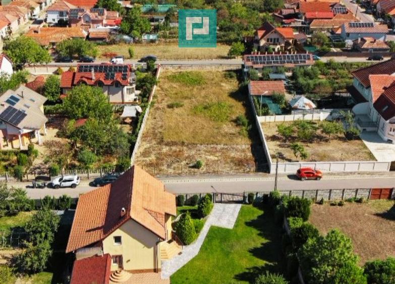 Teren Construcții intravilan de 1480 mp, în Sânmartin