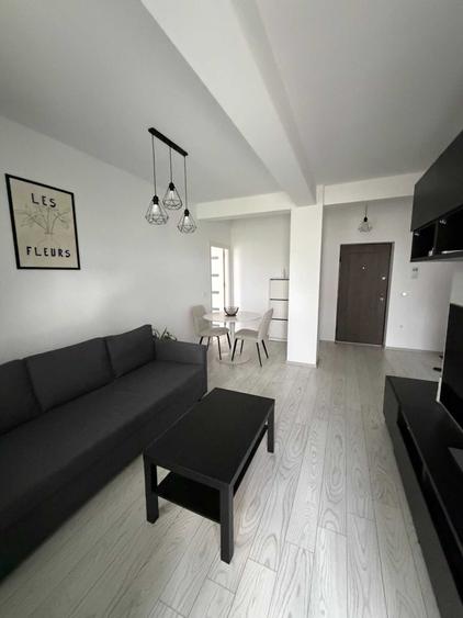 Apartament cu 2 camere semidecomandat în Exterior Vest