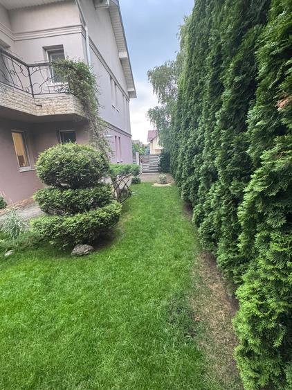 Casă individuală cu 4 camere cu Teren 521 Mp în Central