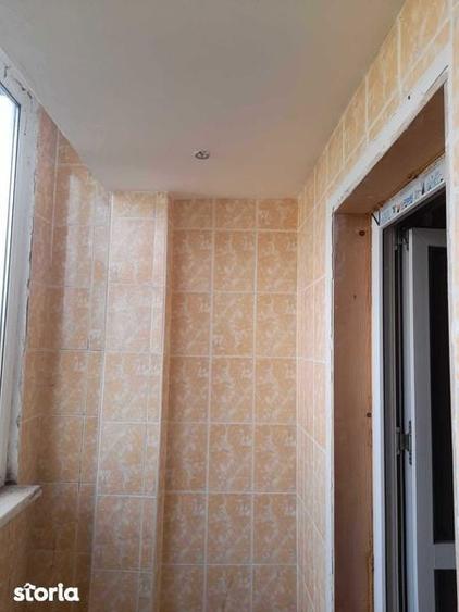 Apartament cu 4 camere decomandat în Țiglina 1