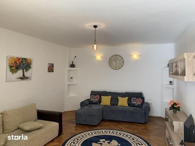 Apartament cu 2 camere semidecomandat, mobilat în Centrul Istoric