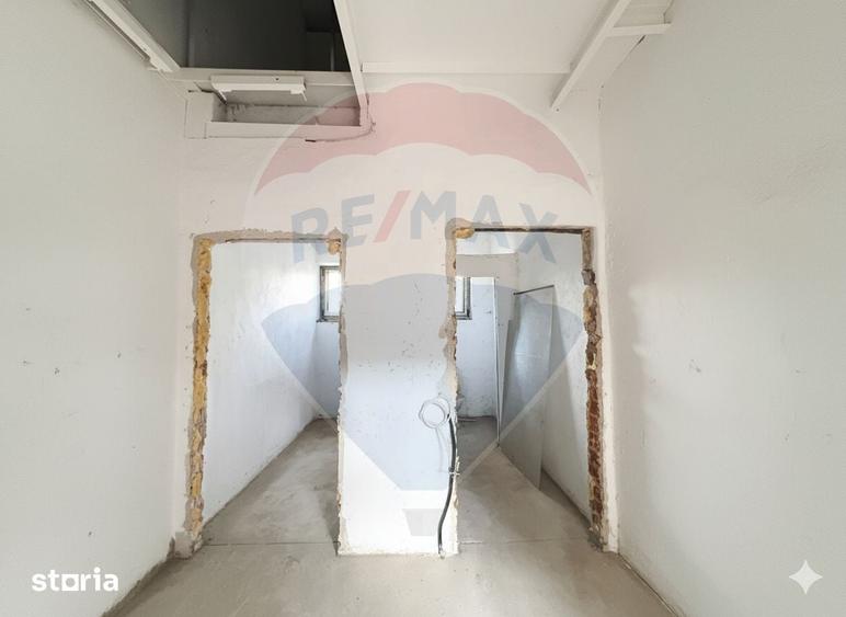 Spațiu comercial, de 261 mp, în Freidorf
