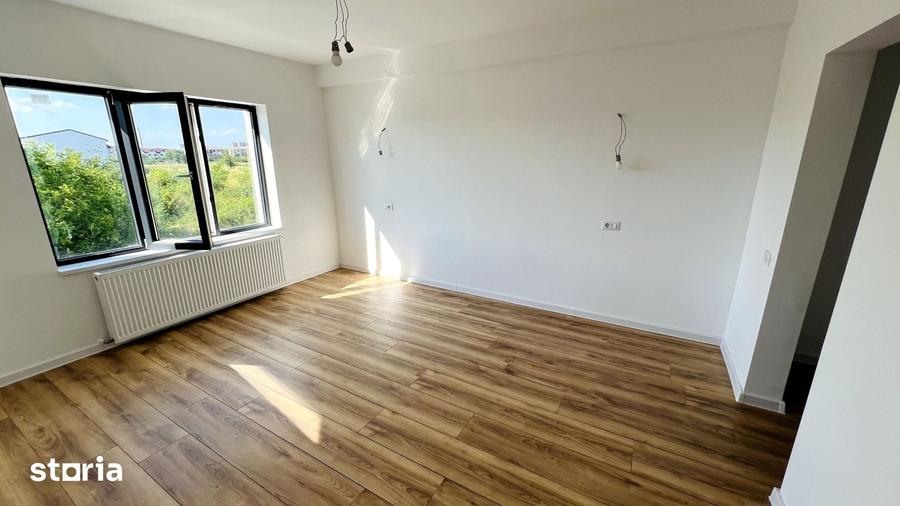 Casă cu 5 camere cu Teren 300 Mp în Prelungirea Ghencea