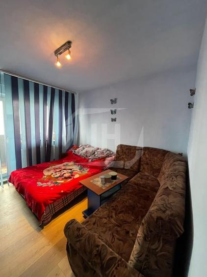 Apartament cu 3 camere decomandat, mobilat în Zorilor