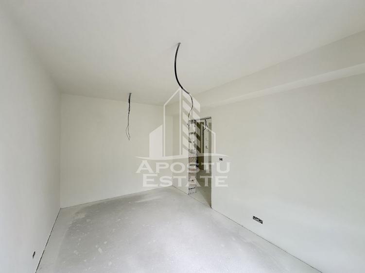 Apartament cu 2 camere decomandat în Aradului — fotografia 2