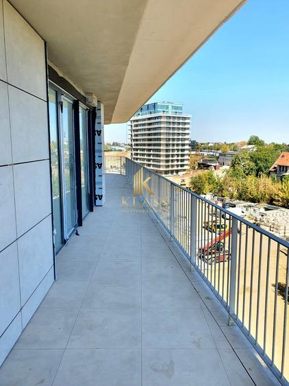 Apartament cu 2 camere semidecomandat în Andronache