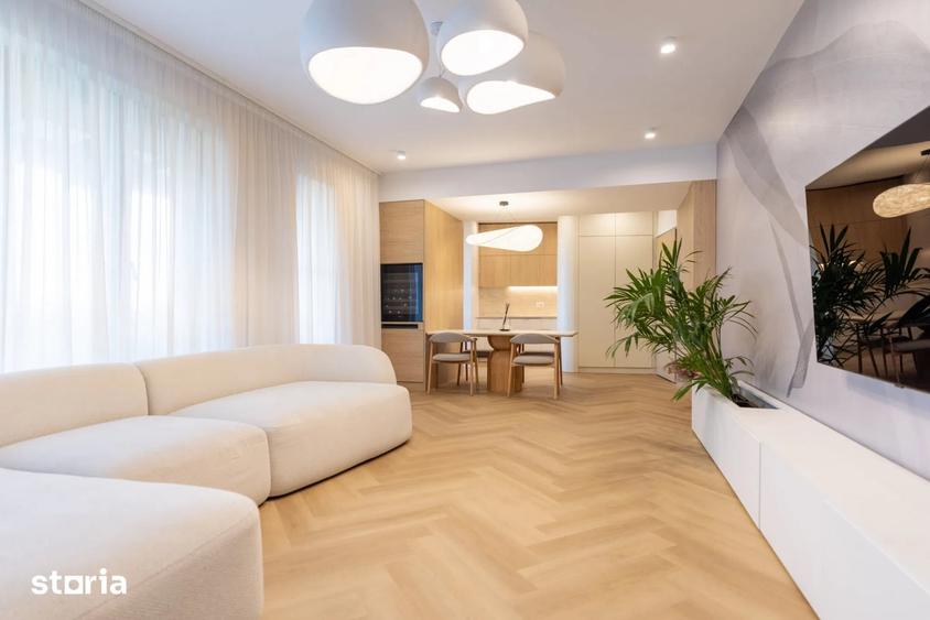 Apartament cu 3 camere semidecomandat, mobilat în Dămăroaia