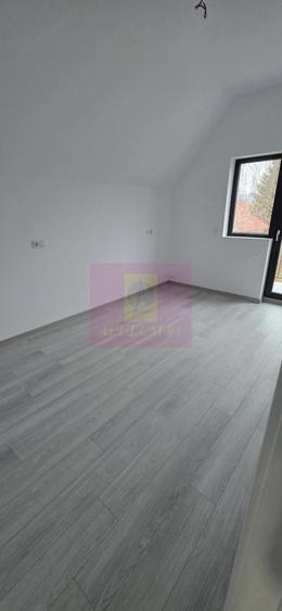 Vila de vanzare cu 4 camere in Brebu - 10