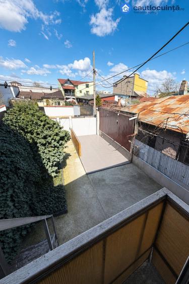 Casă cu 5 camere cu Teren 140 Mp în Giulești