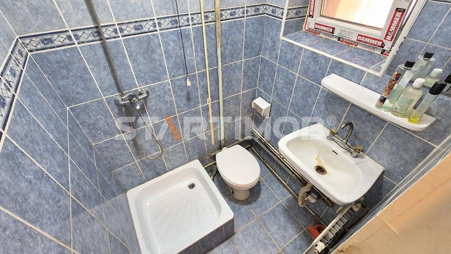 Apartament cu 3 camere decomandat în Răcădău