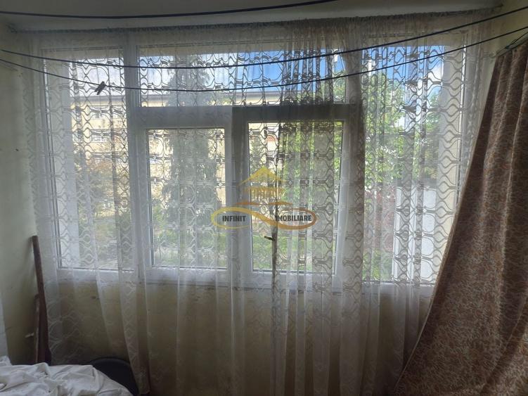 Apartament cu 2 camere nedecomandat în Mioriței