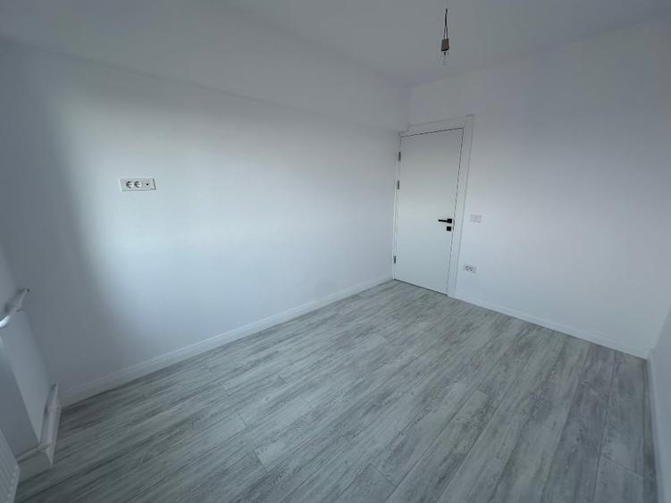 Apartament cu 3 camere decomandat în Banu Manta