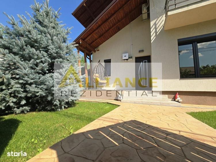 Casă cu 4 camere în Central