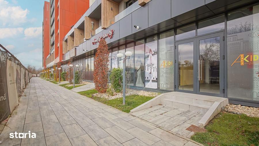 Spațiu comercial, de 46 mp, în Tractorul