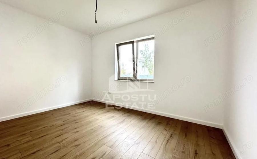Apartament cu 3 camere decomandat în Remetea Mare