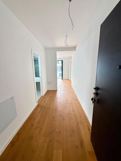 Apartament cu 3 camere semidecomandat în Cotroceni
