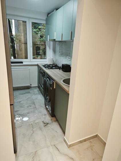 Apartament cu 2 camere decomandat în Amzei