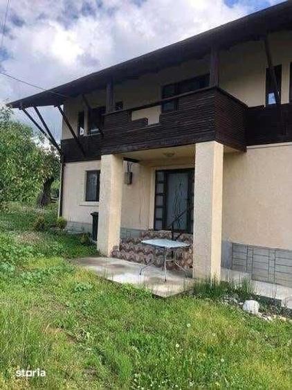 Casă cu 4 camere cu Teren 115 Mp în Vârfuri
