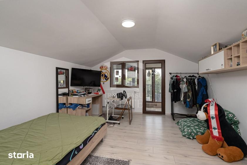 Casă cu 5 camere cu Teren 800 Mp în Snagov