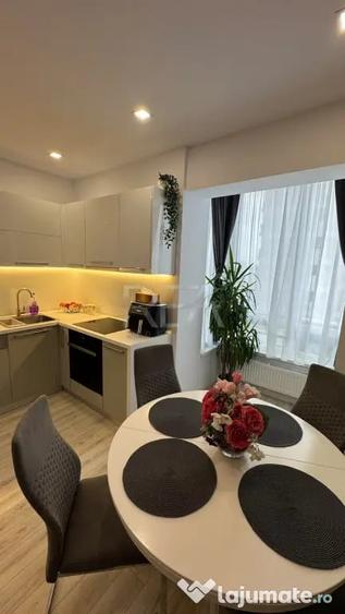 Apartament cu 3 camere decomandat în Theodor Pallady