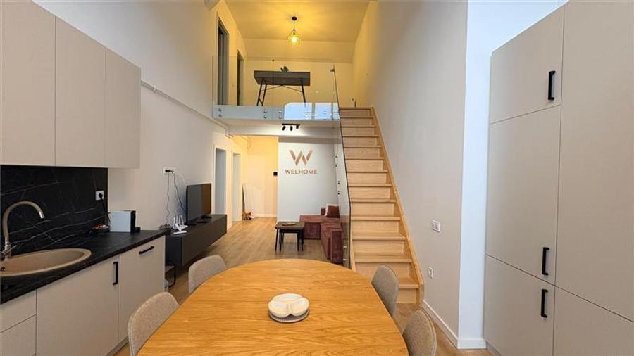 Apartament cu 3 camere decomandat în Exterior Vest