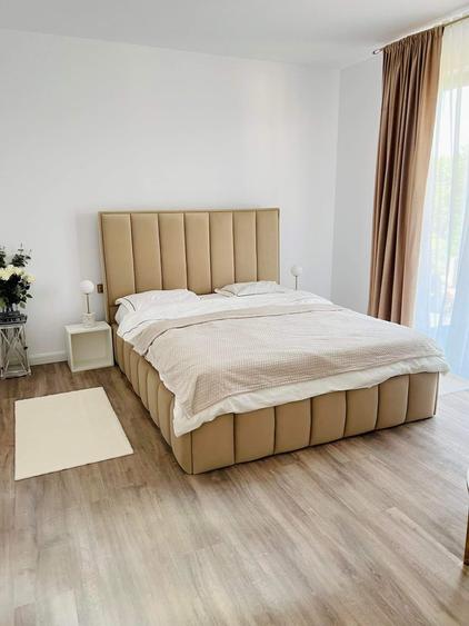 Casă cu 4 camere în Petroasa Mare