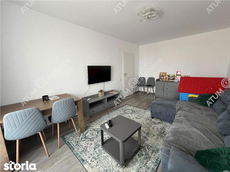 Apartament cu 2 camere decomandat, mobilat în Sud