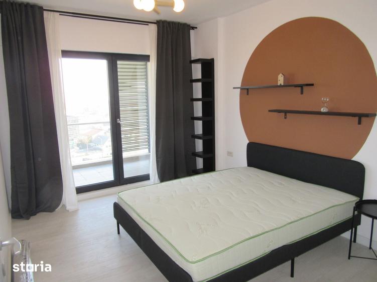 Apartament cu 3 camere semidecomandat în Fundeni
