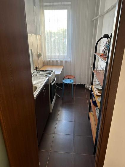 Apartament cu 2 camere semidecomandat în Gara de Nord
