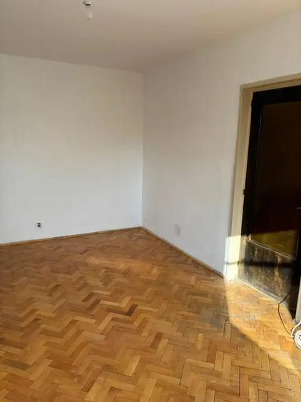 ISPIRESCU MARGEANULUI BIRNOVA, CENTRALA PROPRIE, BLOC 1984 - 9