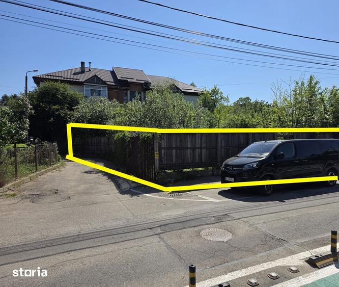 Teren de 371 mp, în Central