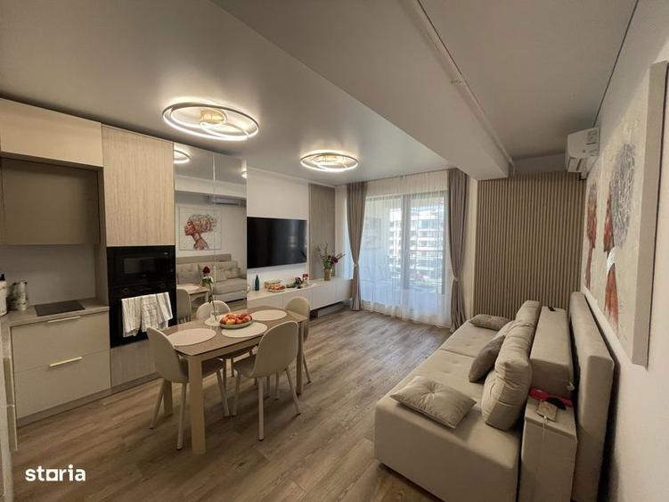 Mamaia Nord, 2 camere lux, loc parcare, pe malul marii - 1