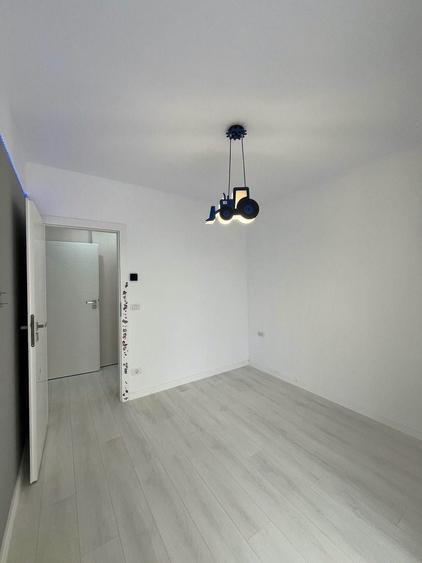 Apartament cu 2 camere decomandat, mobilat în Aradului