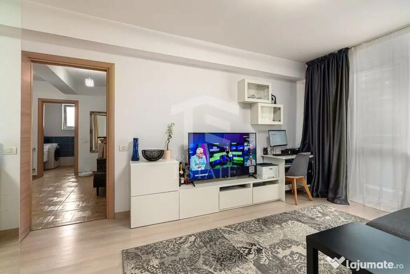 Apartament cu 3 camere decomandat în Titan