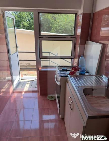 Spațiu comercial, de 480 mp, în Central