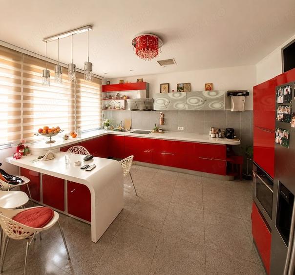 Casă cu 6 camere cu Teren 310 Mp în Berceni
