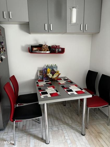 Apartament cu 4 camere decomandat în 13 Septembrie