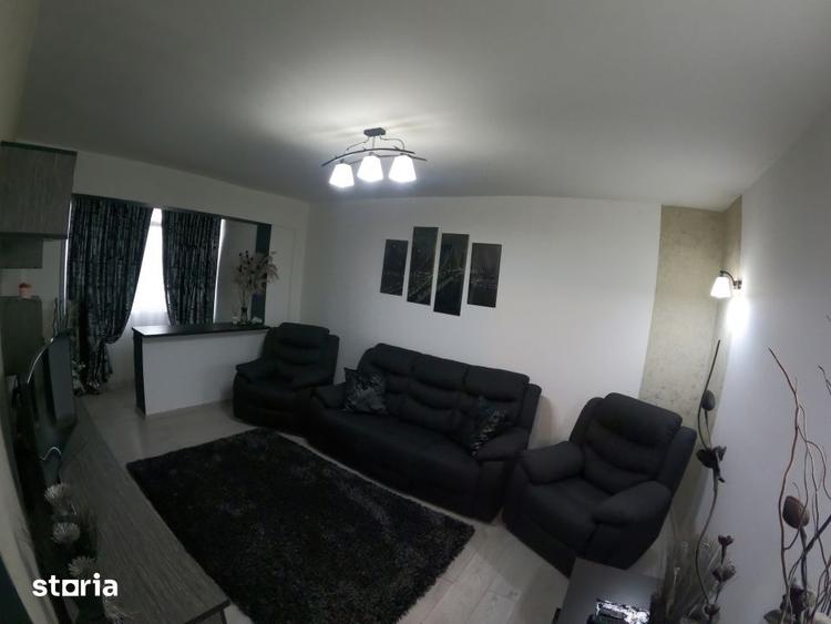 Apartament cu 3 camere, mobilat în Central