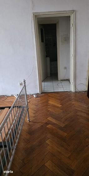 ?tefan cel Mare Metrou, Dinamo, 55mp, semidec .necesita renovare Cash - 2