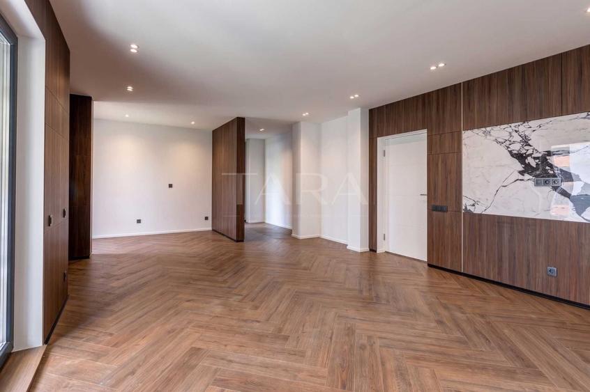 Apartament cu 2 camere semidecomandat în Mărăști