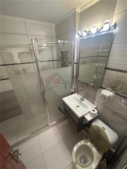 Apartament cu 2 camere decomandat, mobilat în Galata