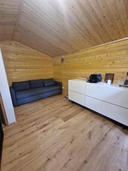 Casă individuală cu 2 camere cu Canalizare în Central