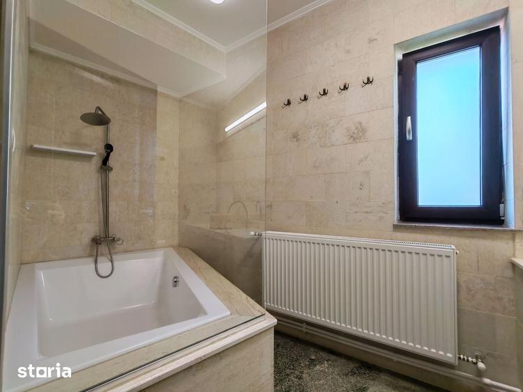 Casă cu 3 camere cu Teren 300 Mp în Brătianu