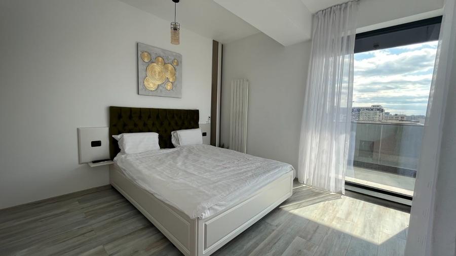 Apartament cu 3 camere decomandat în Mamaia