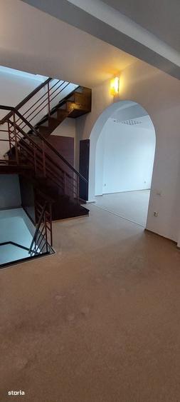 Spațiu comercial, de 157 mp, în Ultracentral