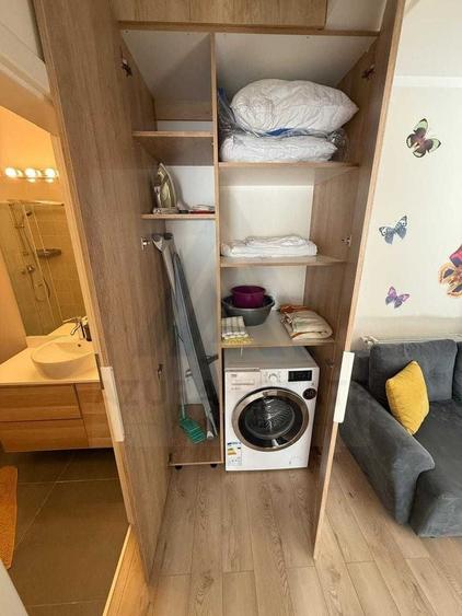 Apartament cu 2 camere semidecomandat, mobilat în Țiglari