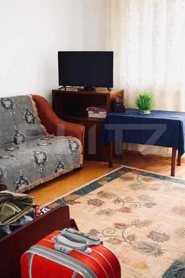Apartament cu 3 camere decomandat, mobilat în Câmpia Turzii