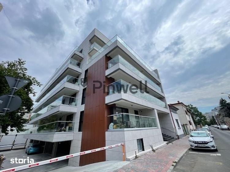 Apartament cu 4 camere decomandat în Centrul Civic